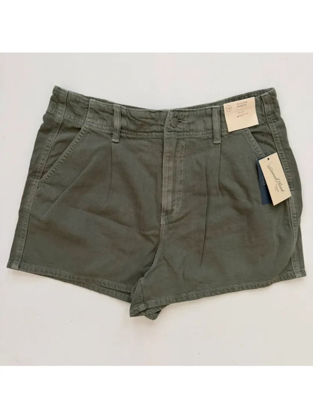 Universal Thread Women’s Jean Pleated Shorts Size 10